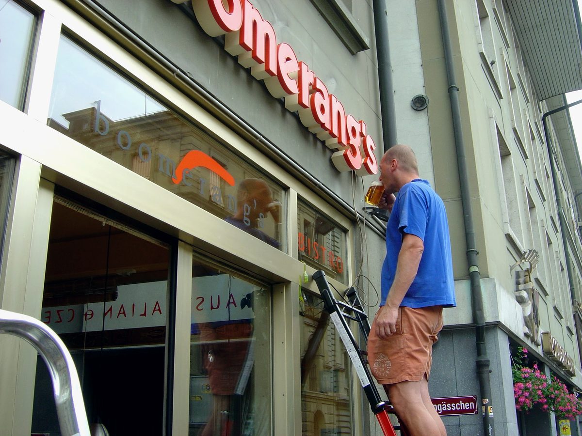Boomerang's, Značení podniku