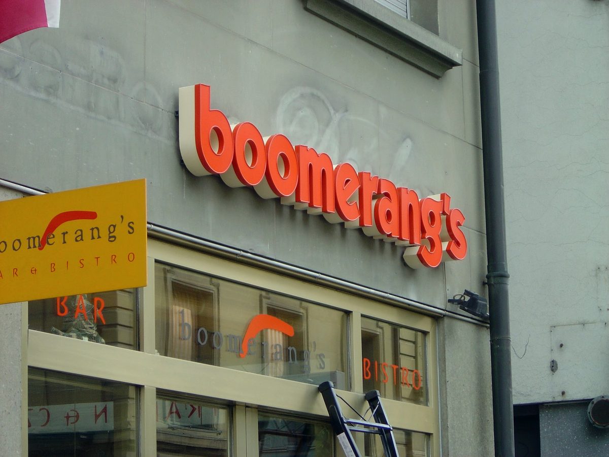 Boomerang's, Značení podniku
